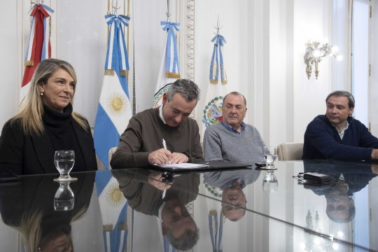 El intendente promulgó la ordenanza que modifica la caja de jubilaciones y pensiones municipales