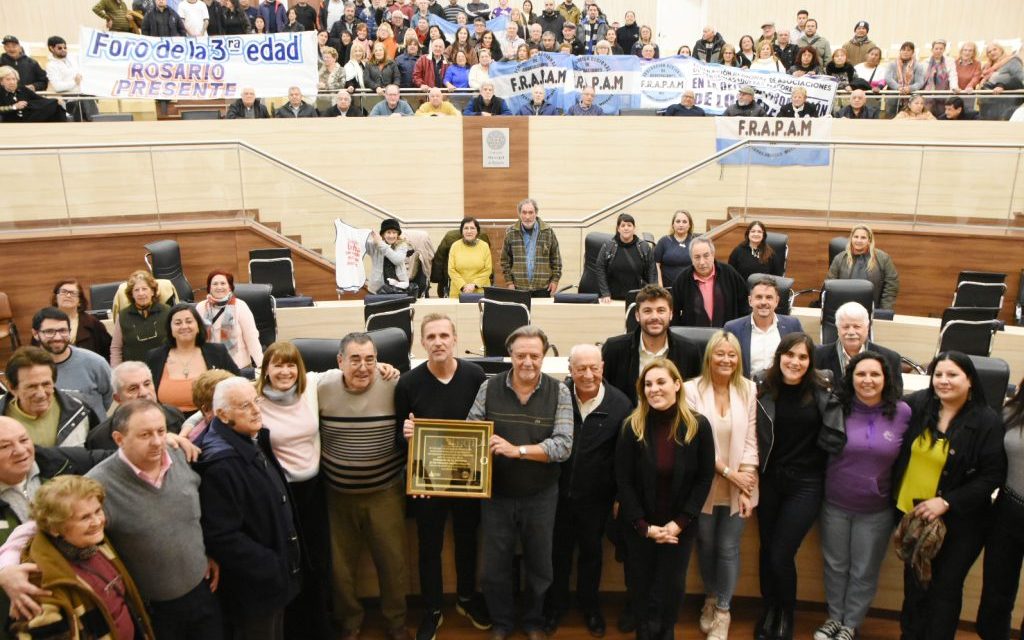 PRESENTACIÓN DE LA DEFENSORÍA DE LOS DERECHOS DE LAS PERSONAS MAYORES