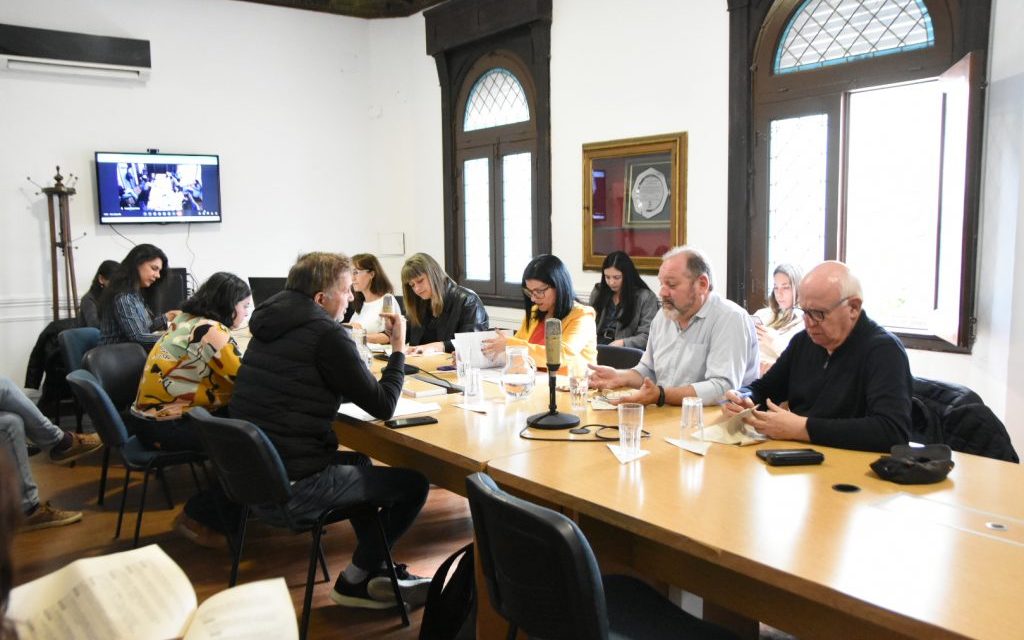 DISTINGUEN A LA RADIO LT3 POR SUS 100 AÑOS AL AIRE