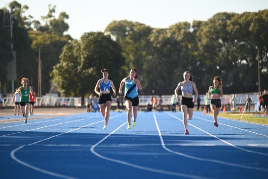 Agenda deportiva: llega un torneo internacional de atletismo y habrá Pista Recreativa en el autódromo