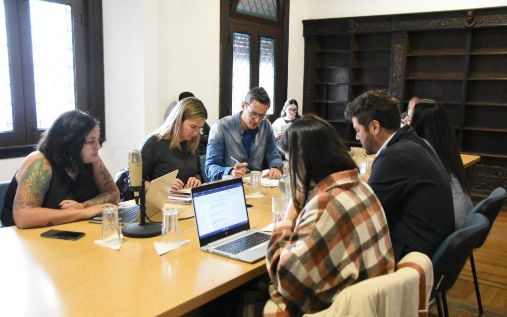 EN ECOLOGÍA SE ACORDARON PROYECTOS SOBRE EL PROGRAMA PLAZAS DE BOLSILLO