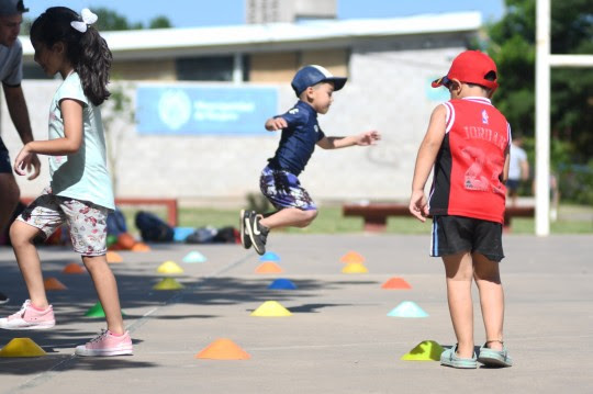 Agenda deportiva y recreativa: destacan múltiples actividades en los polideportivos municipales