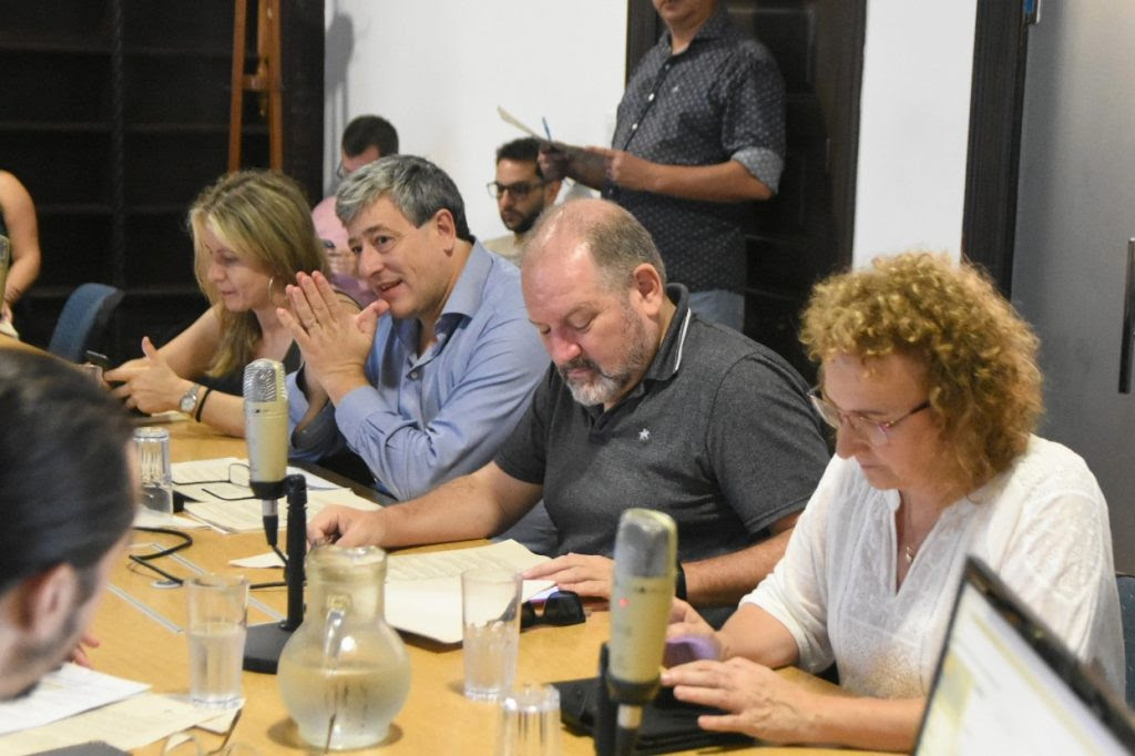 NUEVA TARIFA PARA EL PASEO EN LANCHA EN EL LAGUITO DEL PARQUE INDEPENDENCIA