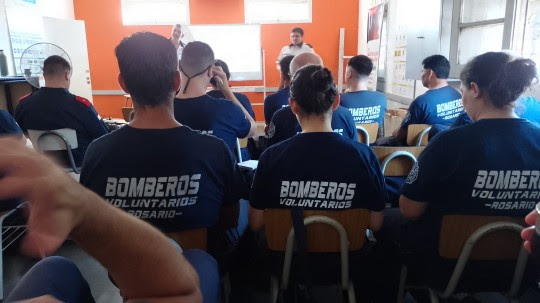 La Municipalidad capacitó a bomberos en manejo de vehículos de emergencia