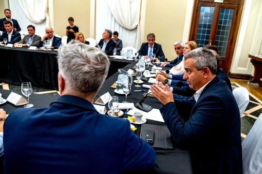 Javkin y Pullaro se reunieron con la Multisectorial por la Paz