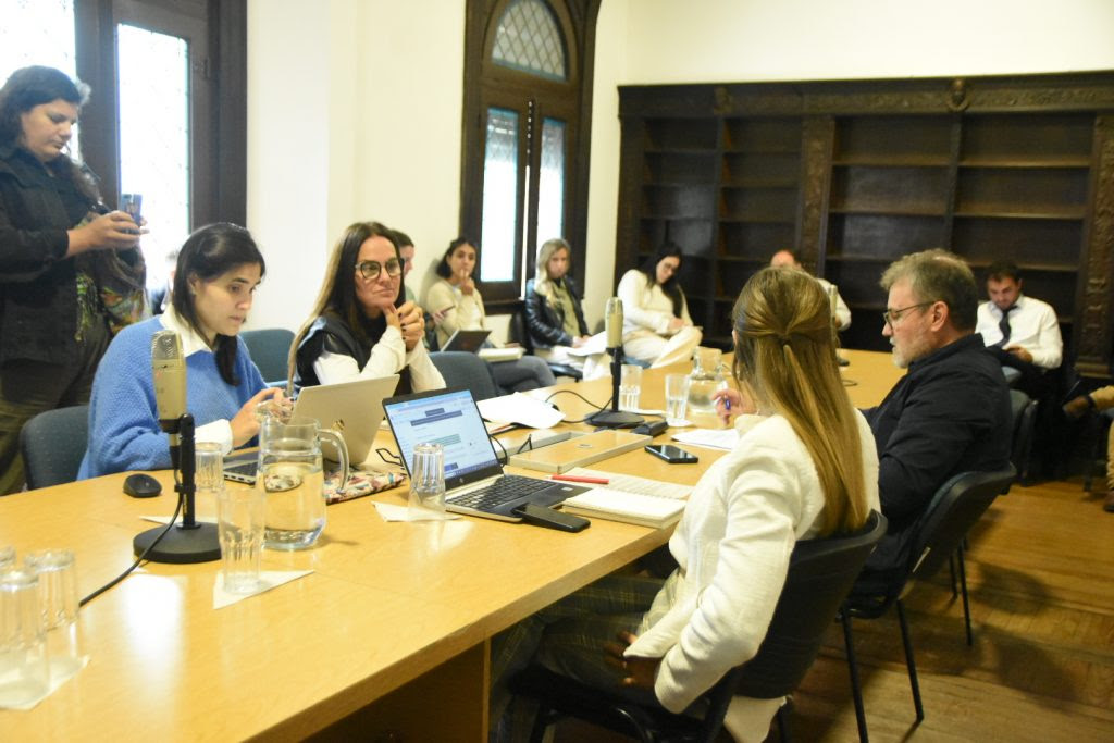 EXPLICARON PROYECTOS Y OTORGARON DESPACHOS EN GOBIERNO