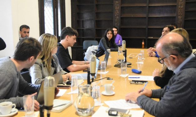 KARATE Y BICIPOLO, TEMAS DE LA REUNIÓN DE LA COMISIÓN DE DEPORTES