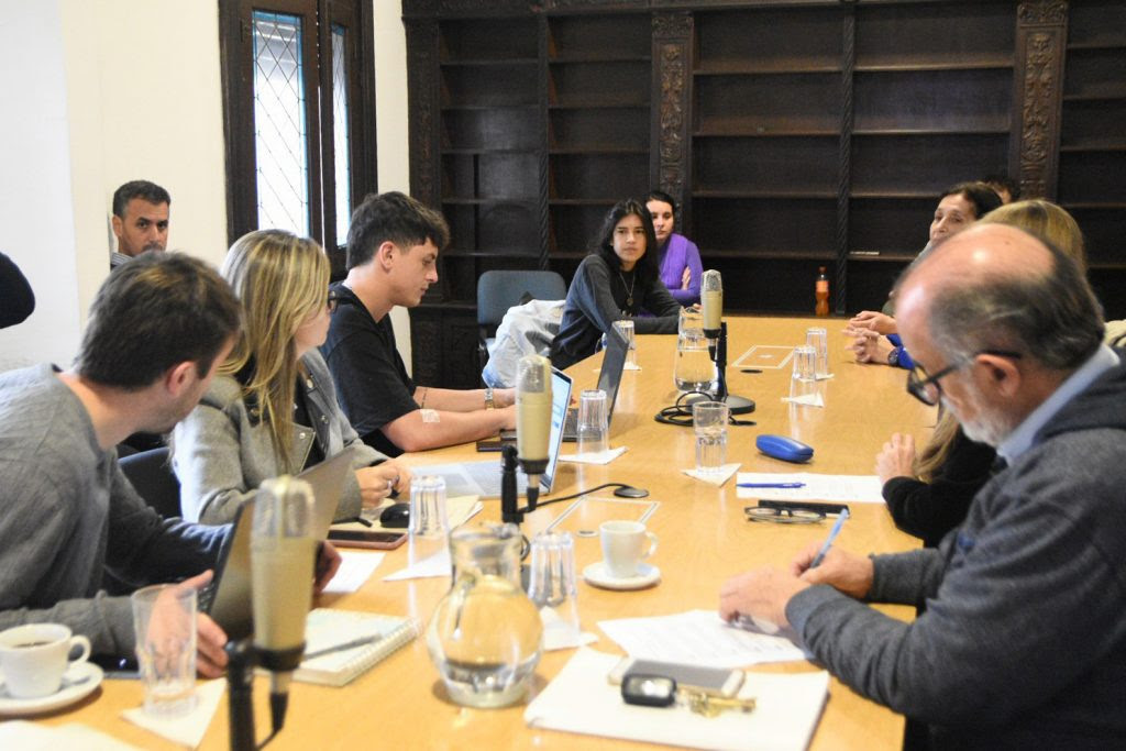KARATE Y BICIPOLO, TEMAS DE LA REUNIÓN DE LA COMISIÓN DE DEPORTES