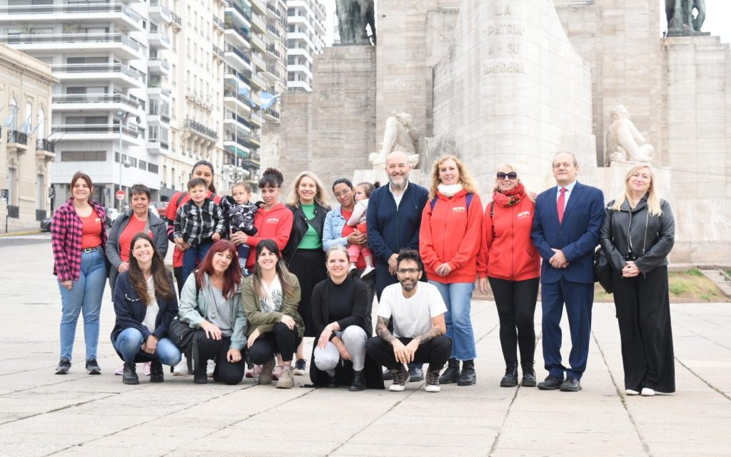 Izamiento por el Día Municipal de la Persona con Flap