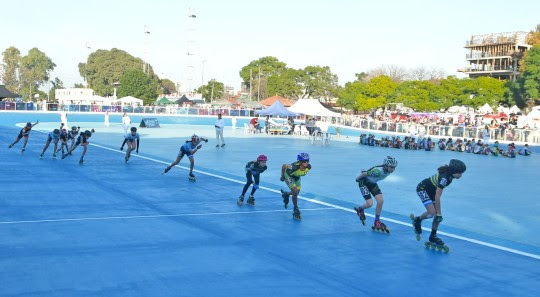 Agenda deportiva: llega un fin de semana con destacados torneos de patín carrera, esgrima y tenis playa