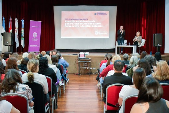 «Noviembre Violeta»: comenzó el ciclo de capacitaciones ‘Atención en violencias de género, una política de Estado’