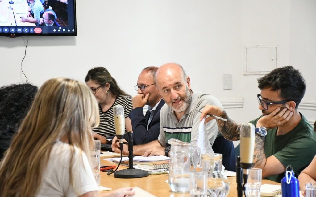 Caren Tepp y Leonardo Caruana, reelectos en Salud