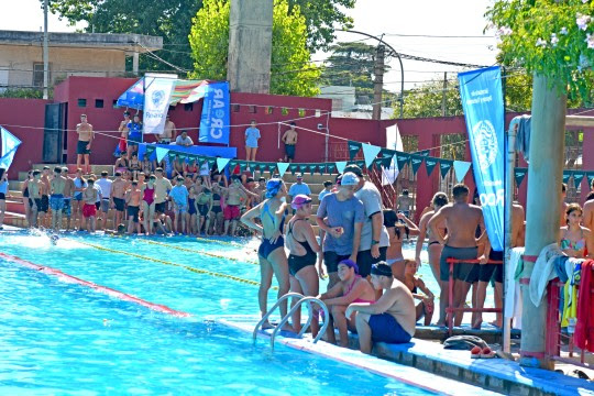 Las colonias municipales cerraron una temporada inolvidable con festejos en polideportivos y clubes