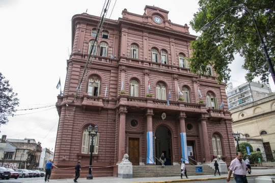 Cómo será el funcionamiento de los servicios municipales en este fin de semana largo