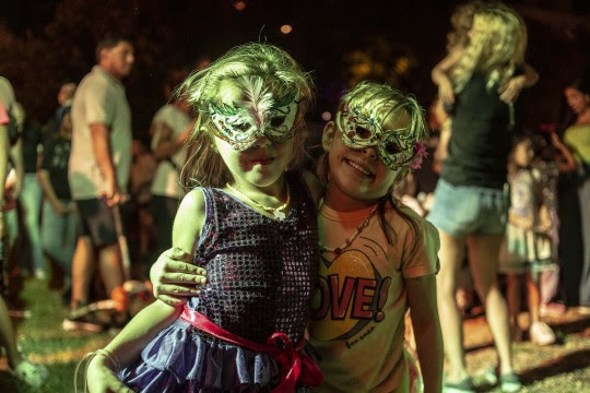Baile de Cabezudos en Embarcaderos: una propuesta para disfrutar en familia