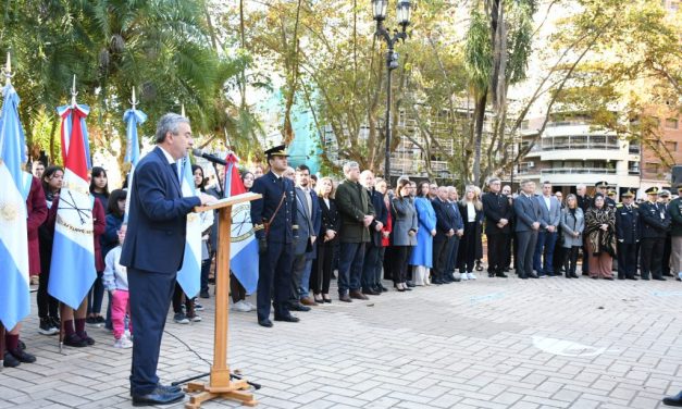Concejales y concejalas participaron del acto del 25 de Mayo