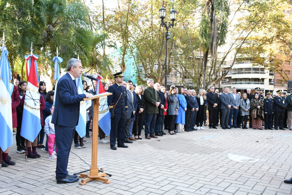 Concejales y concejalas participaron del acto del 25 de Mayo
