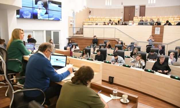 La sesión concluyó con 110 proyectos tratados y aprobados