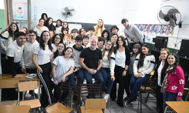 La Oficina Municipal del Consumidor visitó el Complejo Educativo Solis