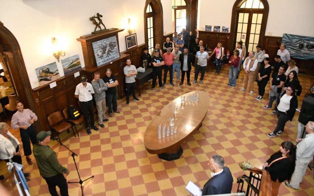 Se inauguró la muestra “Con el mar en la mirada”