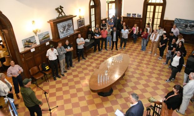 Se inauguró la muestra “Con el mar en la mirada”