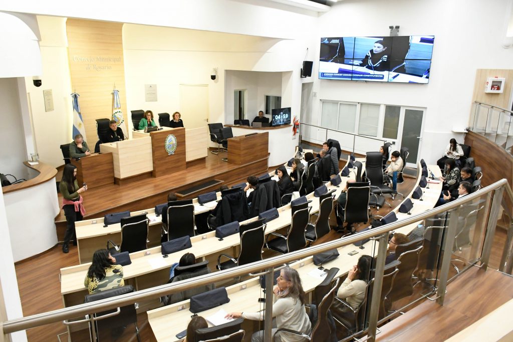 Apoyo de convencionales constituyentes a la ciencia
