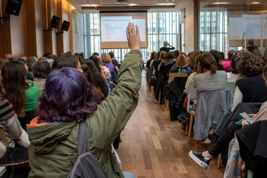 Invitan a participar de un encuentro sobre cómo acompañar a las adolescencias en tiempos digitales
