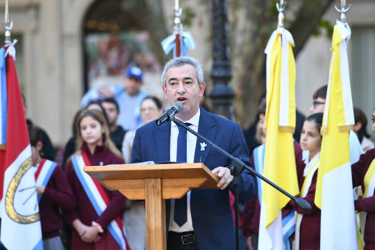 Javkin: «Vamos a quedar en la historia por vencer con la revolución de la gente buena a las mafias»