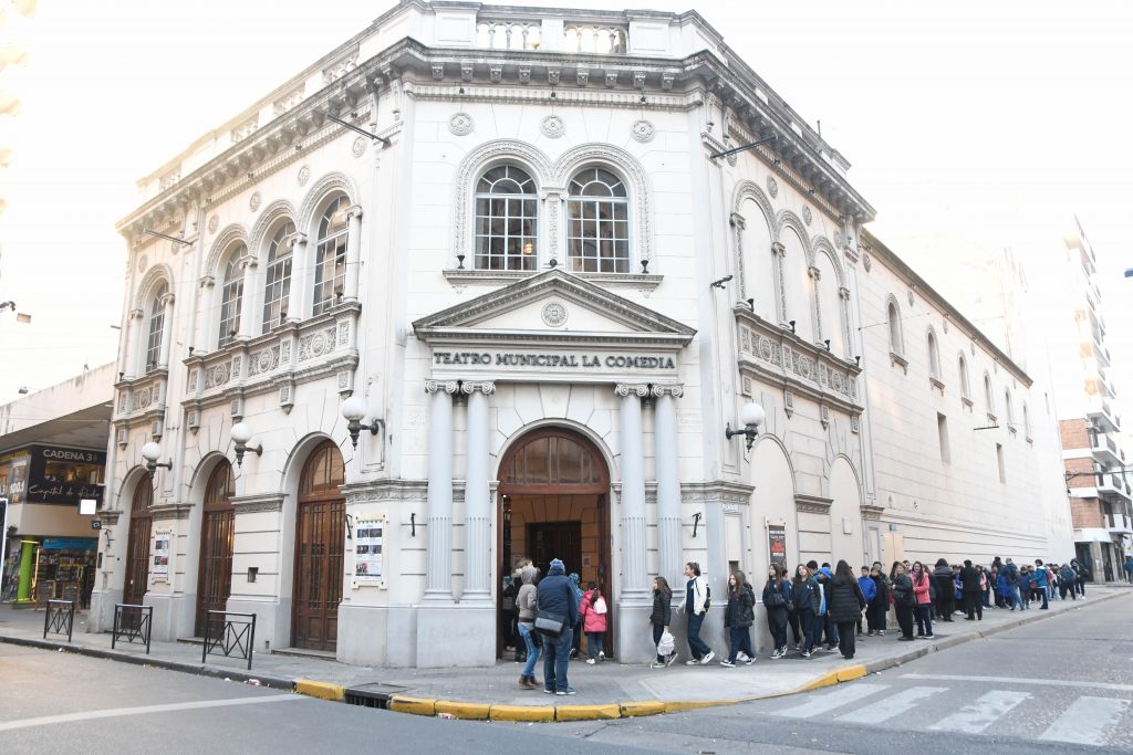 El Programa “Primera Vez al Teatro” convocó a 1.319 estudiantes