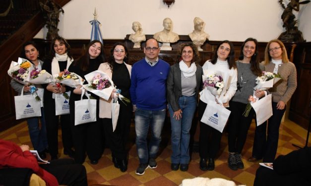 Presentaron libro sobre Juana Elena Blanco