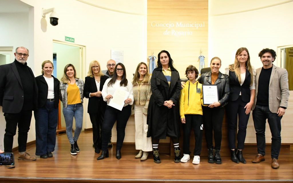 “Madres Que Se Plantan” es Institución Distinguida