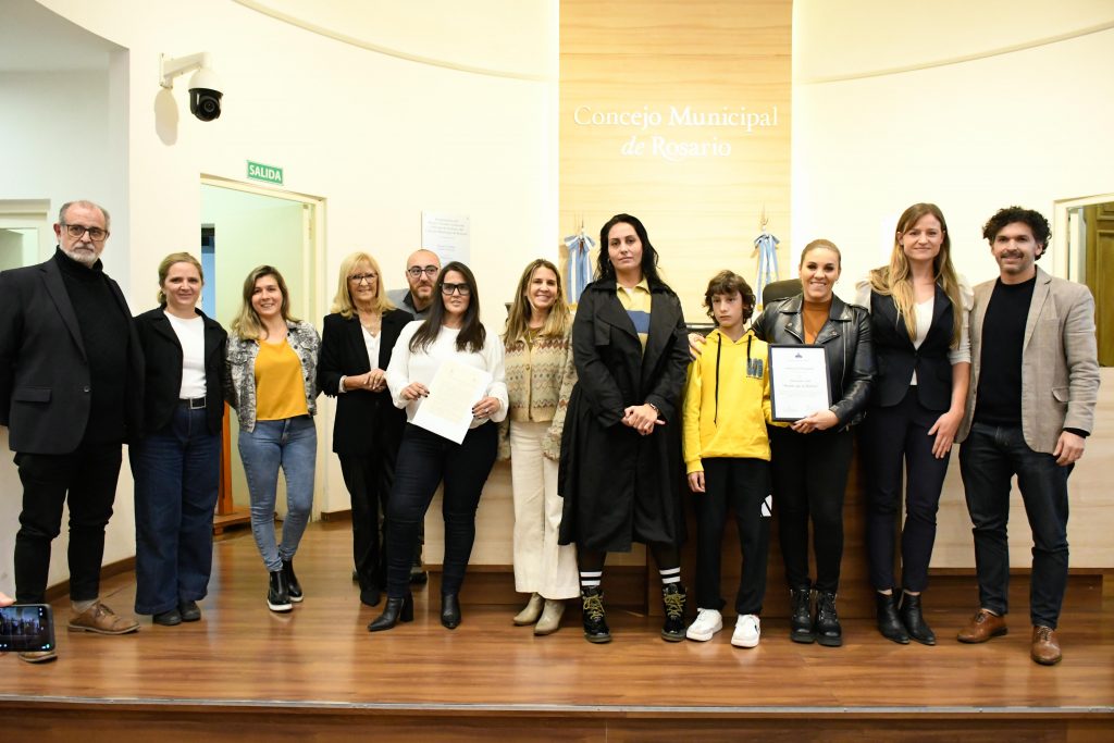 “Madres Que Se Plantan” es Institución Distinguida