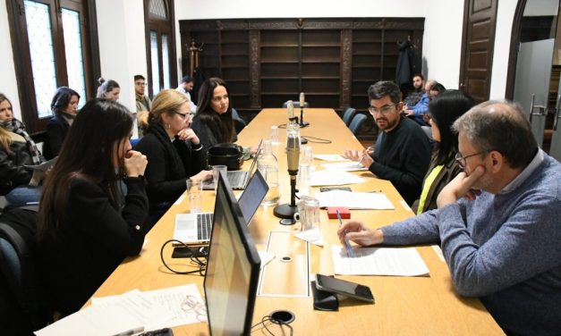Analizaron diversos expedientes en Gobierno
