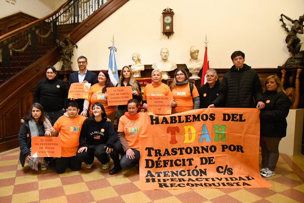 Izamiento por el Día Municipal del TDAH