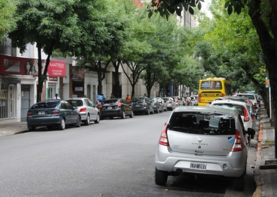 Comienza a regir nueva disposición de estacionamiento en el área central