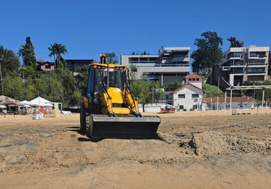 Renovación de la Costa Norte: llegan 50 barcos con arena para poner a punto La Florida
