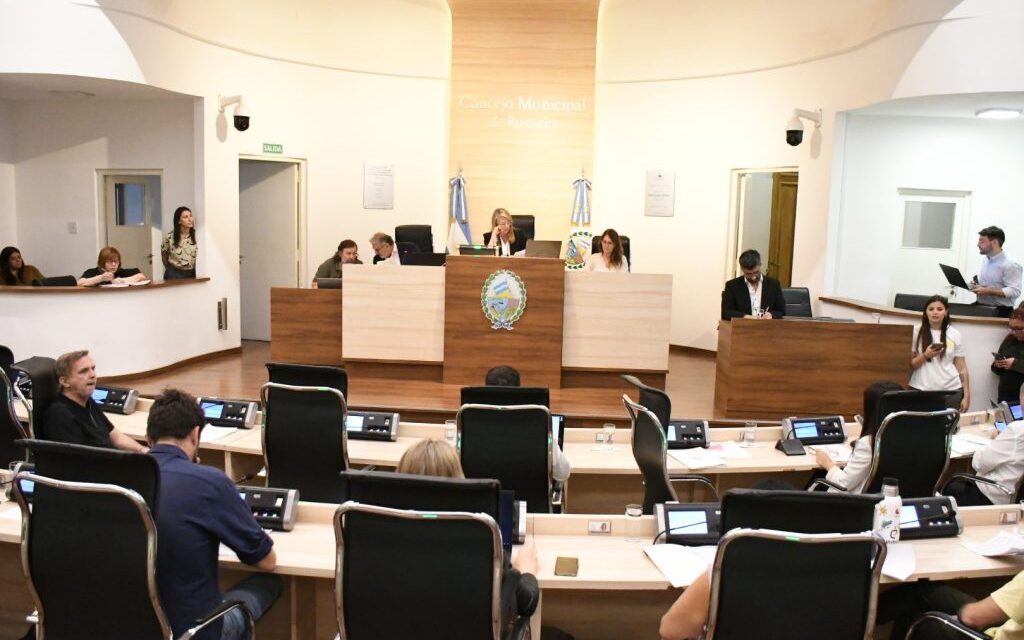 En la sesión ordinaria se aprobaron 138 expedientes