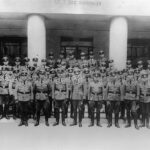     LOS TRAIDORES Marcelo Agnoli