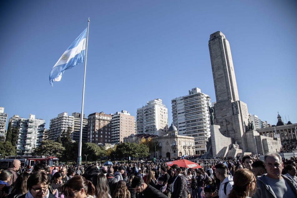 Tricentenario: de la mano de Nicki Nicole y Baglietto, Rosario vivirá una celebración inolvidable