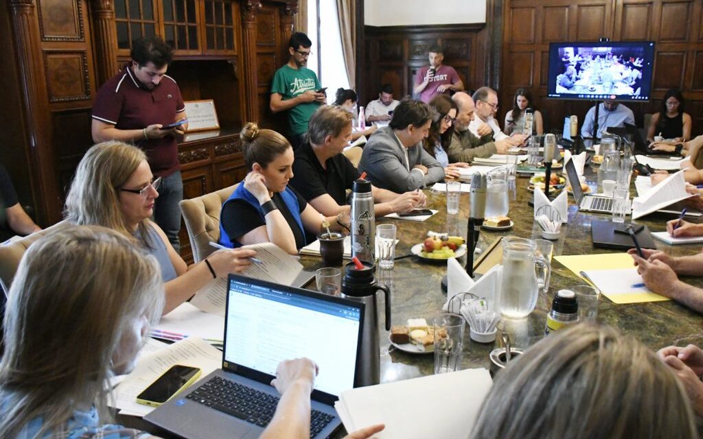 Cuarta reunión de trabajo por la autonomía municipal