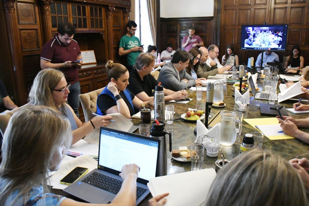 Cuarta reunión de trabajo por la autonomía municipal