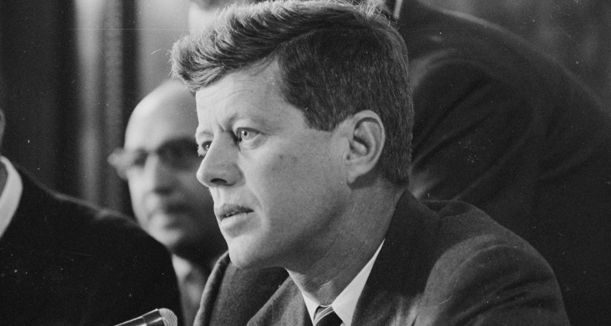 HISTORIAS DE LA HISTORIA POR MARCELO AGNOLI