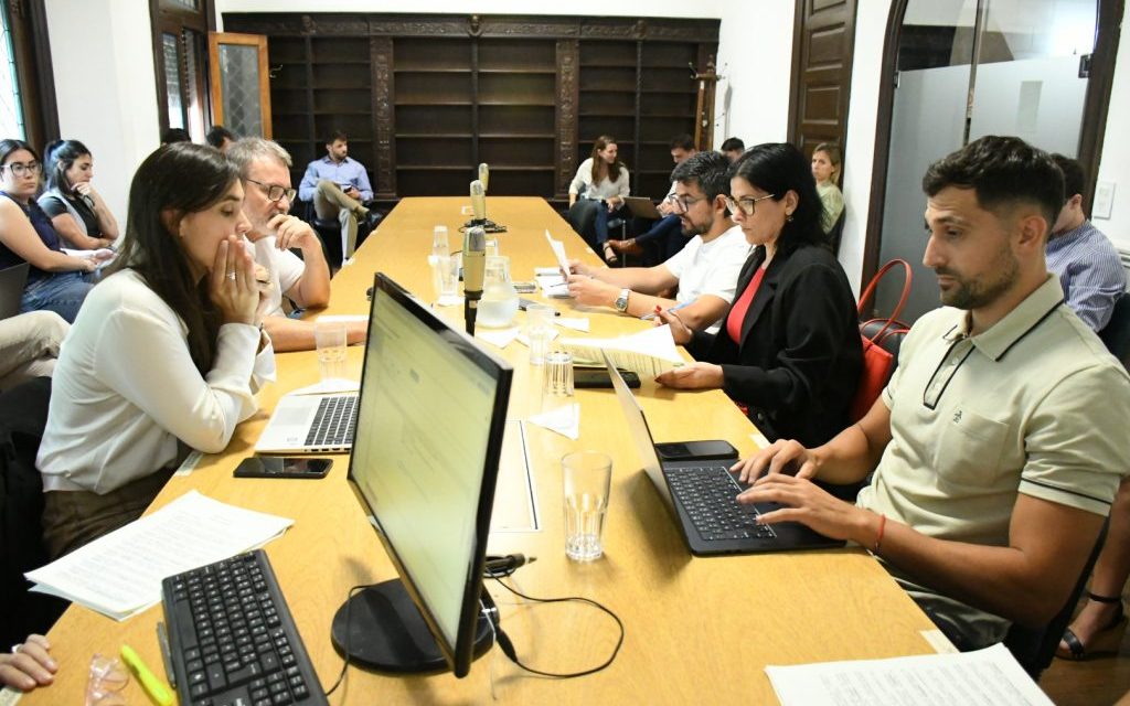 Despacho en Gobierno para la aceptación de numerosas donaciones