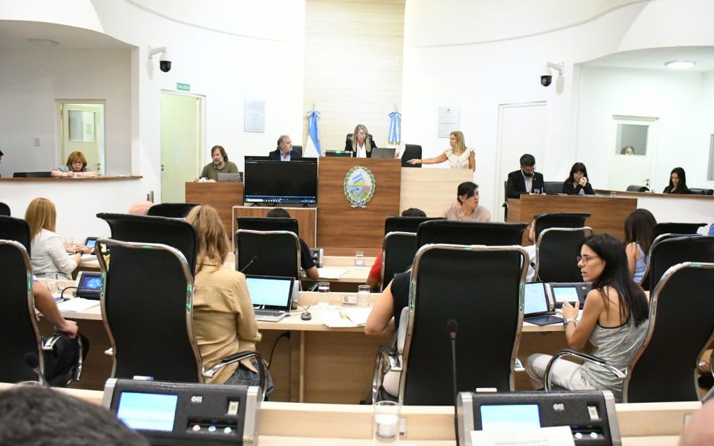 En la sesión de prórroga se aprobaron 87 expedientes