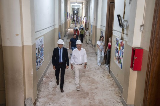 El intendente Javkin y el gobernador Pullaro recorrieron las obras de remodelación del Normal 1