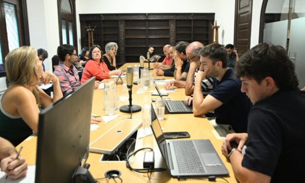 Organizaciones taxistas solicitaron suba de tarifa del 30%