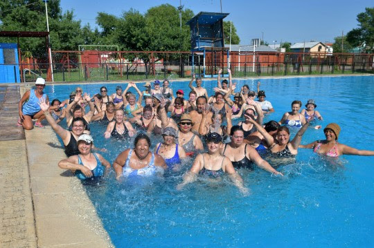 Más de 130 mil personas ya disfrutaron de las piletas recreativas en los polidepotivos municipales esta temporada
