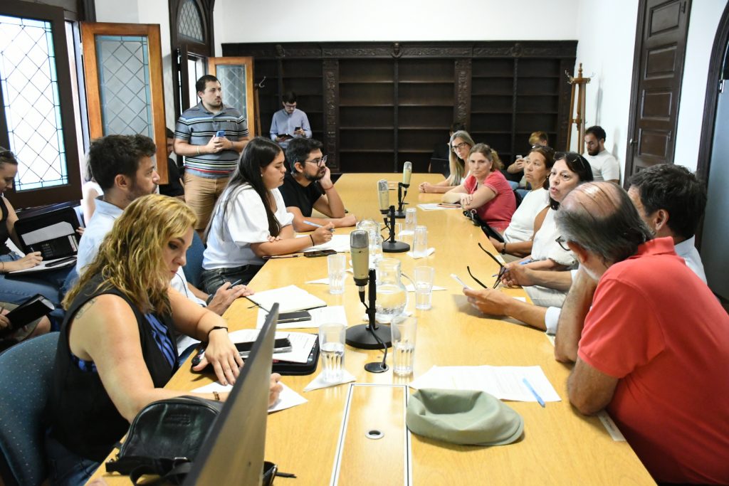 Audiencia con personas afectadas por Bauen Pilay
