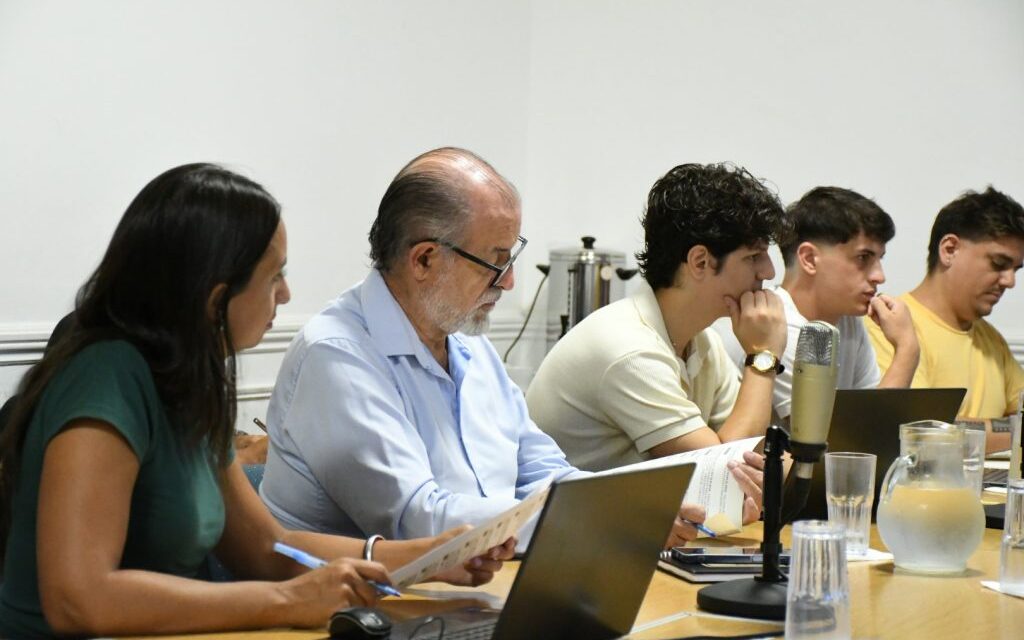 Acuerdan expedientes de trámite