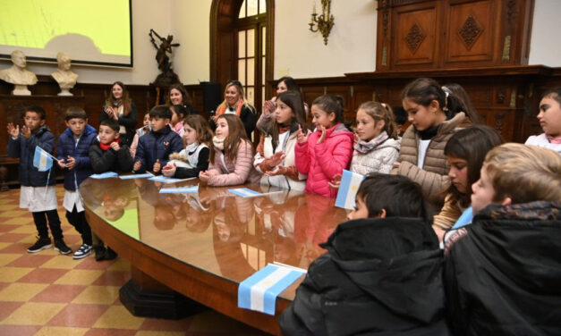 Convocatoria a escuelas para visitar el Concejo